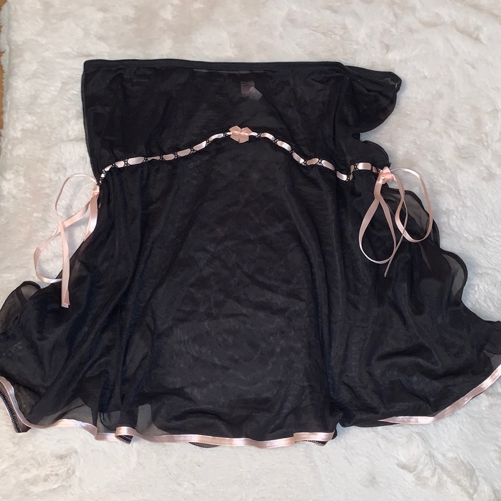 Medium Victoria’s Secret y2k vintage sheer strapless black pink ribbon tube top